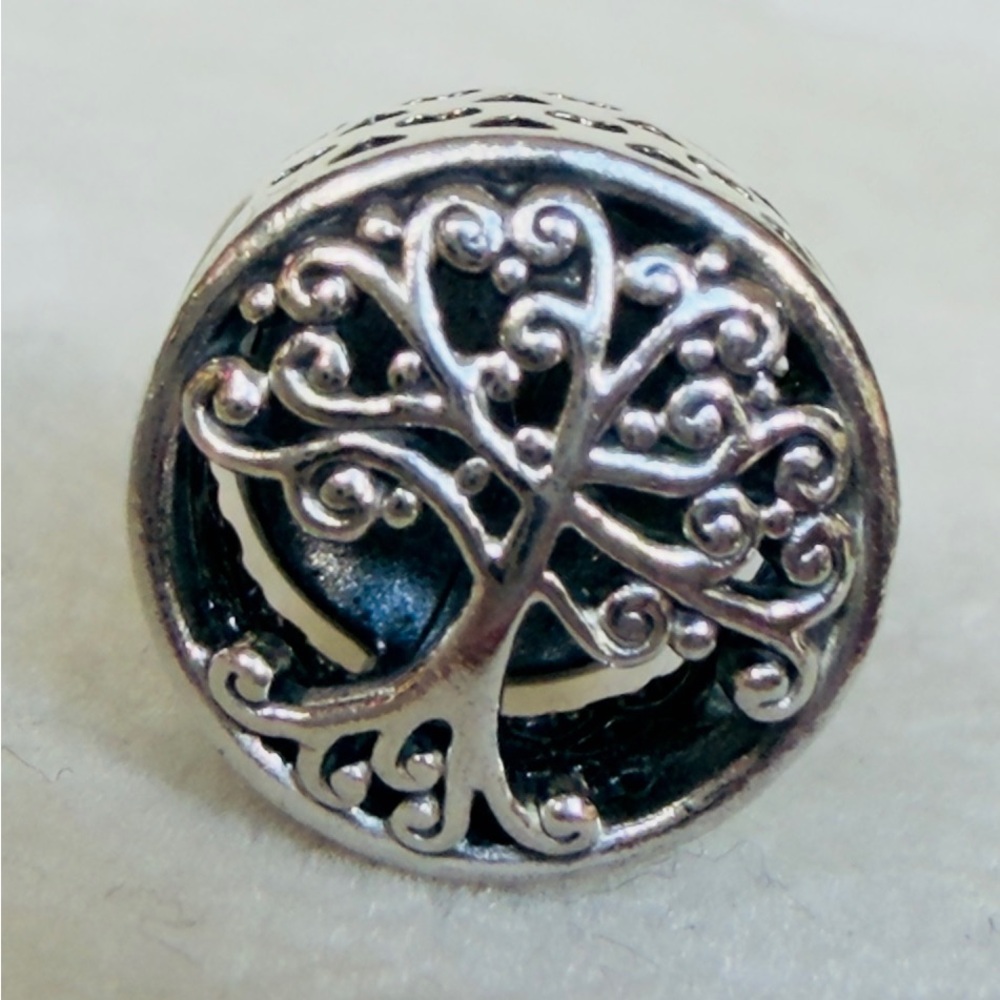 Pandora Authentic Family Root Tree of Life Charm S925 # 797590